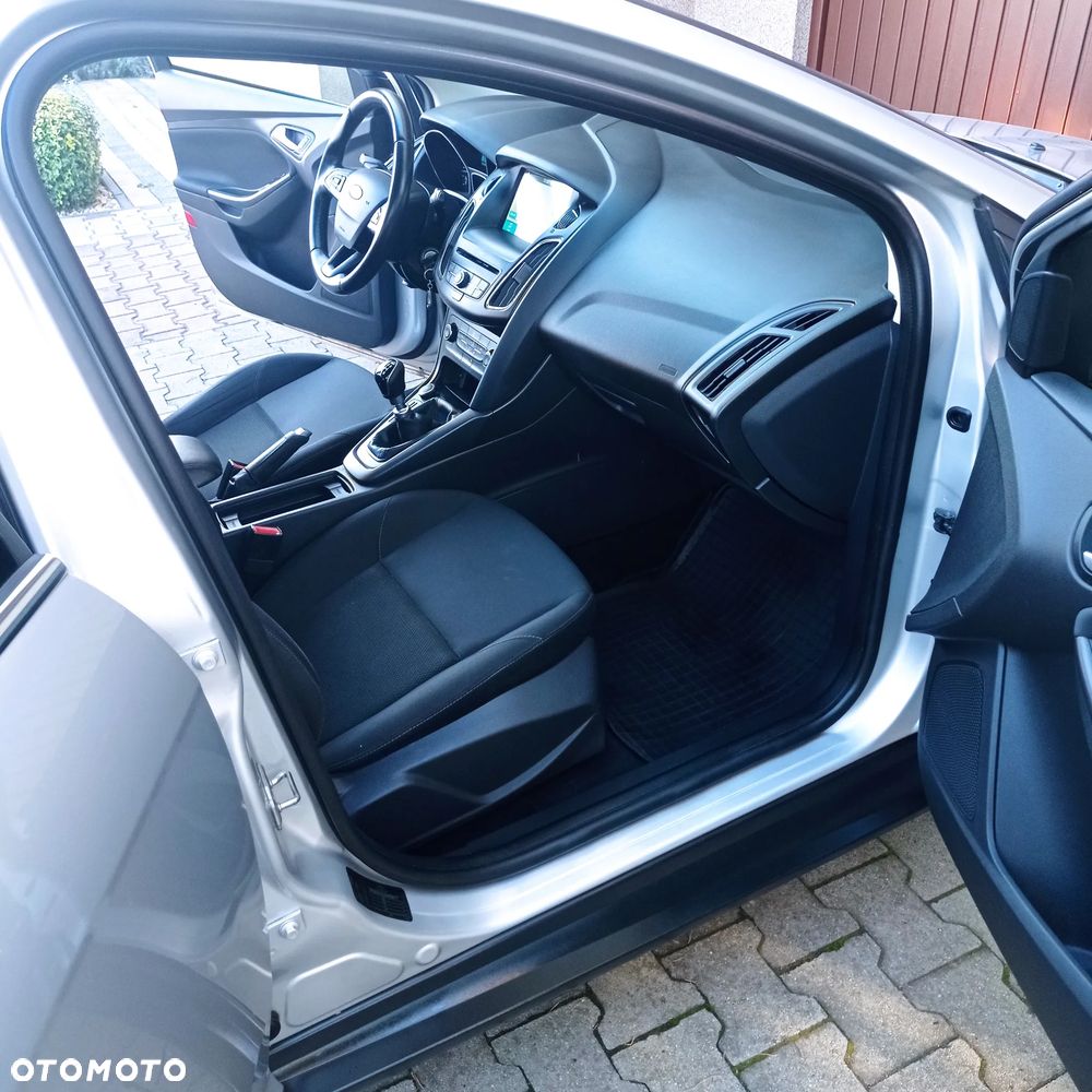 Ford Focus 1.5 TDCi Trend - 11