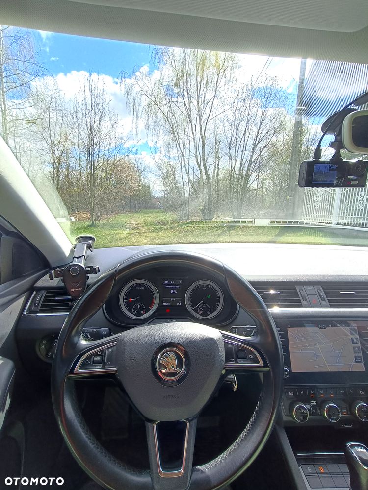 Skoda Octavia 2.0 TDI Ambition DSG - 13