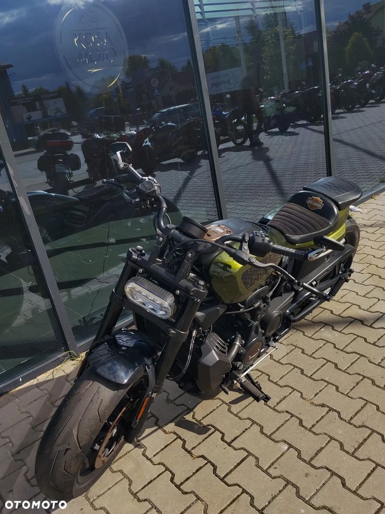 Harley-Davidson Sportster - 11