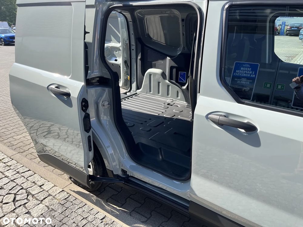 Ford Transit Courier Van blaszak - 10