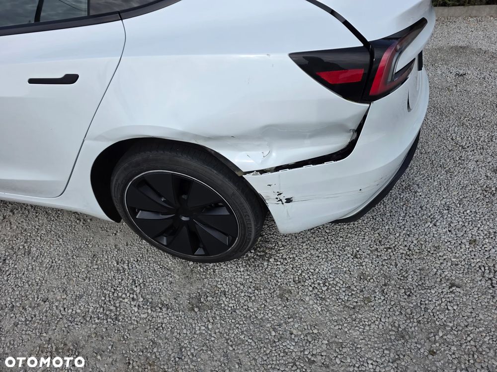 Tesla Model 3 - 22