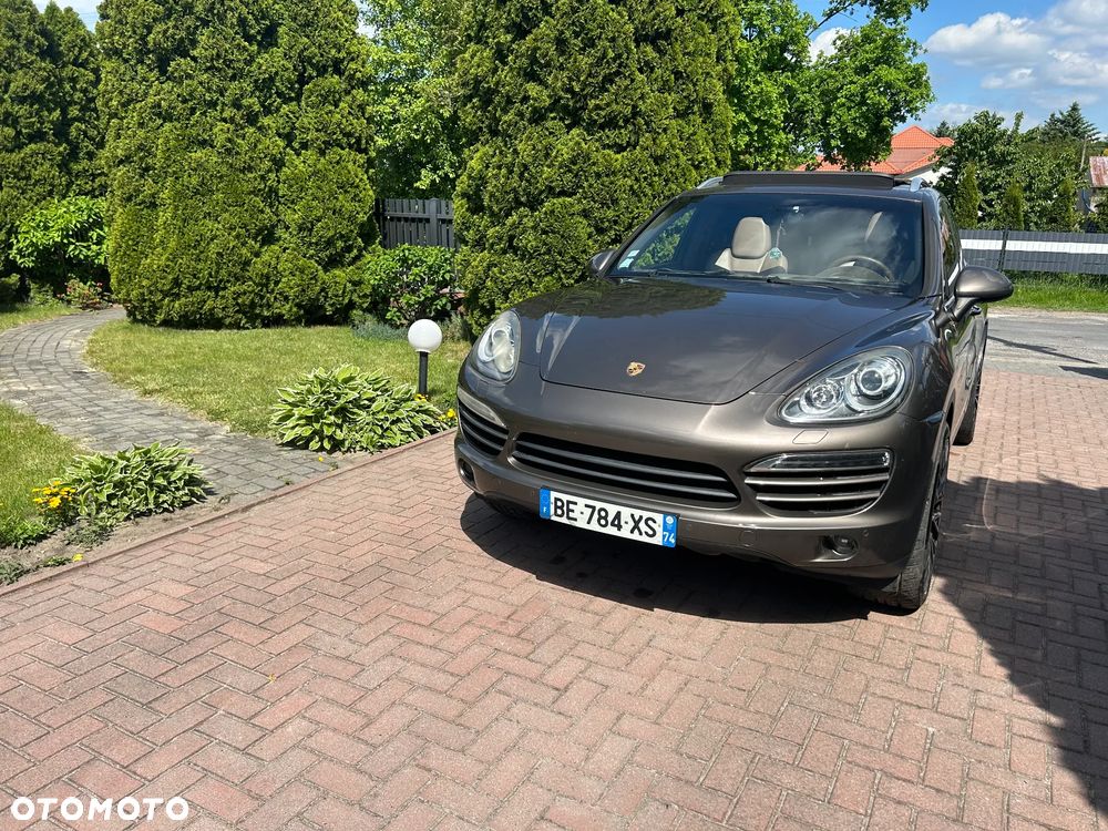Porsche Cayenne Platinum Edition - 2