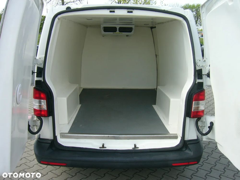 Volkswagen Transporter T5 LONG Chłodnia Konvekta 0*C - 7