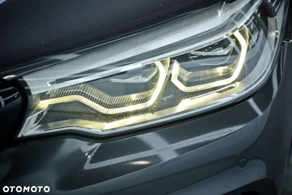 BMW Seria 5 520d Sport Line - 14