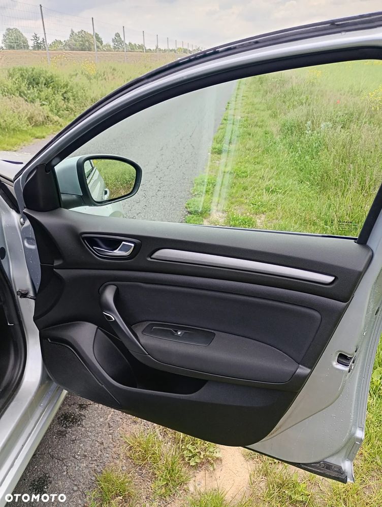 Renault Megane 1.6 E-TECH Plug-In Intens - 6
