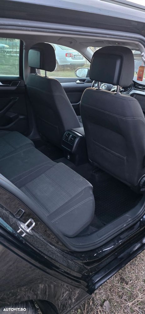 Volkswagen Passat 2.0 TDI DSG Comfortline - 12