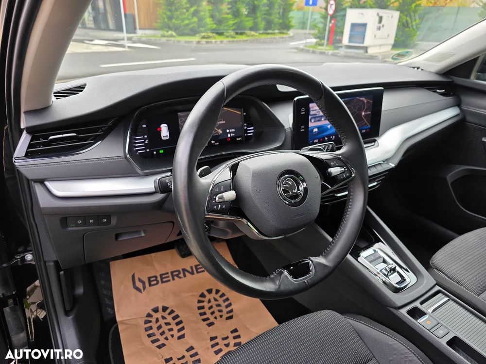 Skoda Octavia 2.0 TDI DSG Style - 10