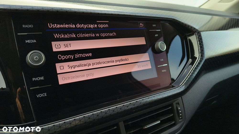 Volkswagen T-Cross - 23