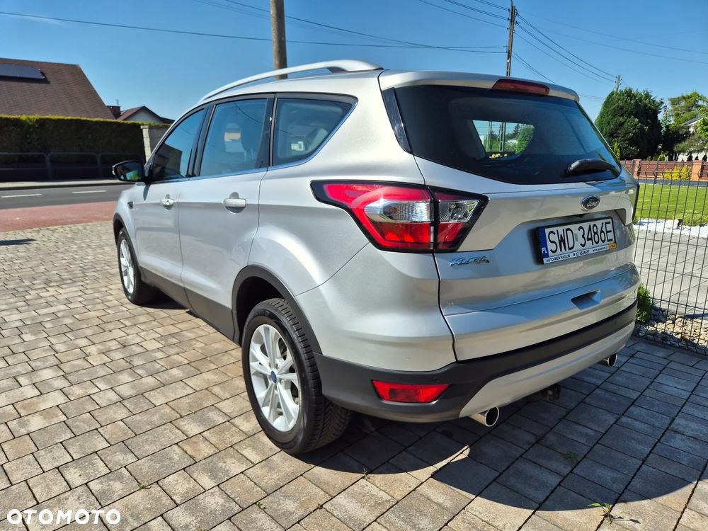 Ford Kuga 2.0 TDCi 4x2 Titanium - 5