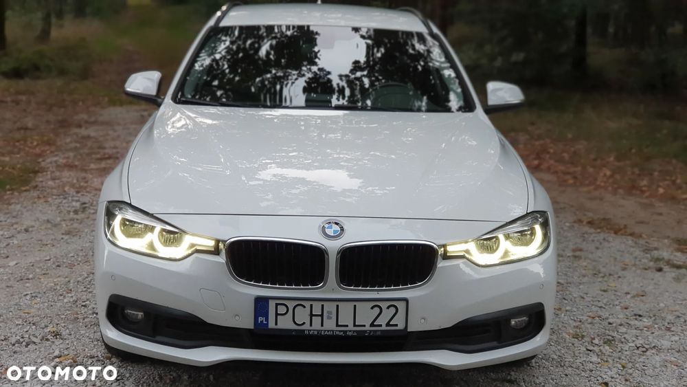 BMW Seria 3 320d Touring - 3