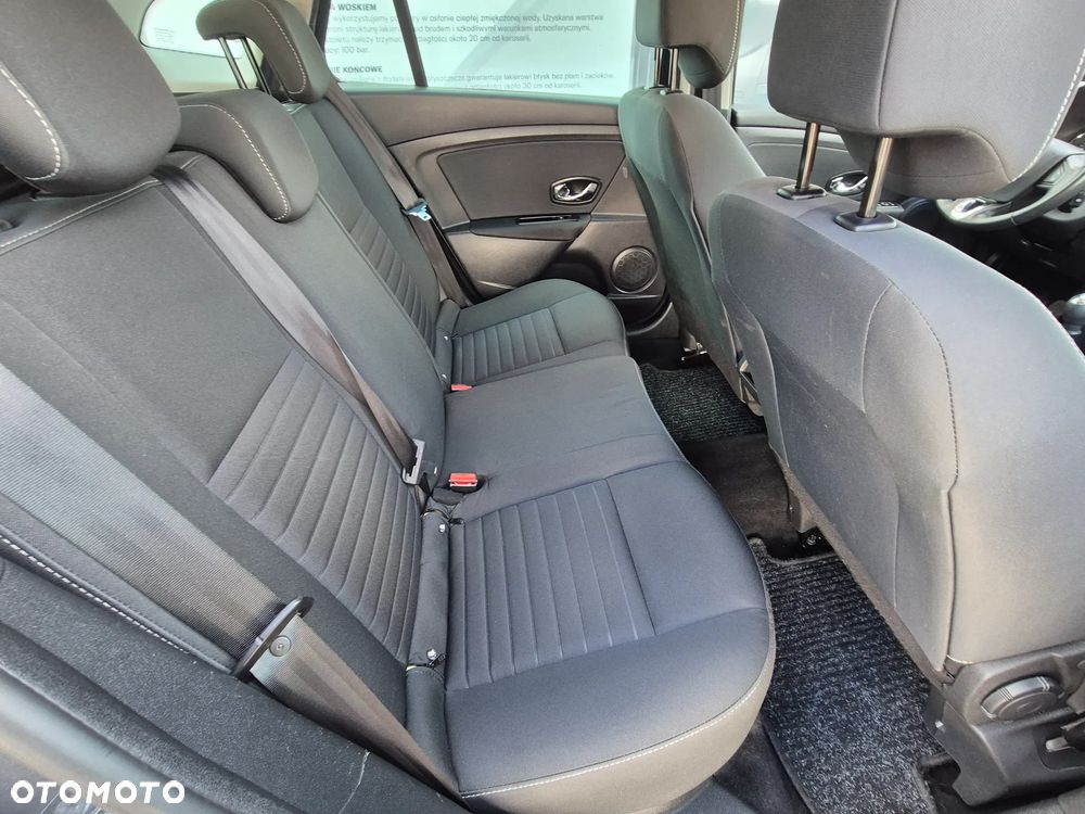 Renault Megane ENERGY dCi 110 Start & Stop LIMITED - 27