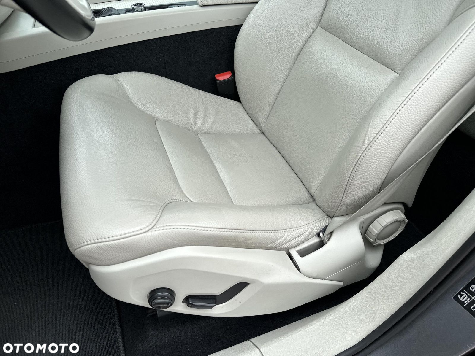 Volvo XC 60 - 12