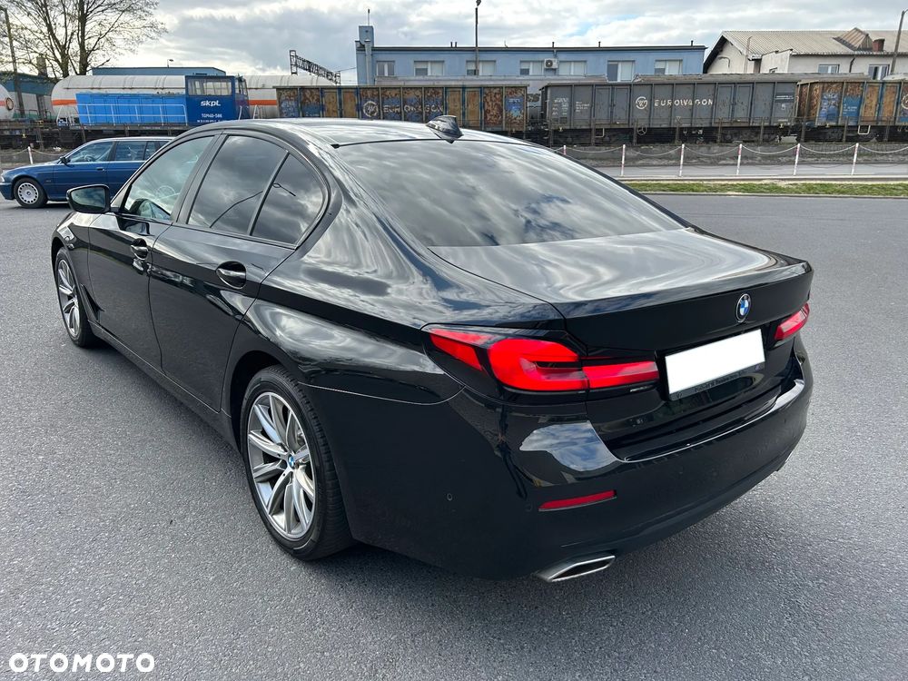 BMW Seria 5 520d Sport Line sport - 4