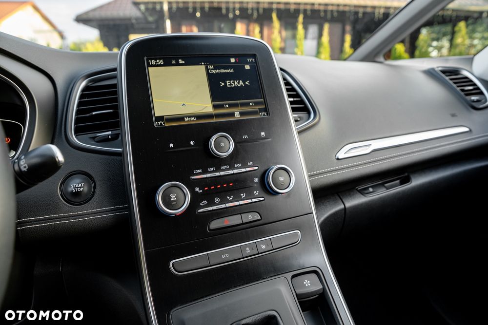Renault Grand Scenic TCe 140 GPF EDC INTENS - 31