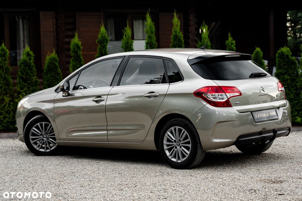 Citroën C4 e-HDi 110 Selection - 10