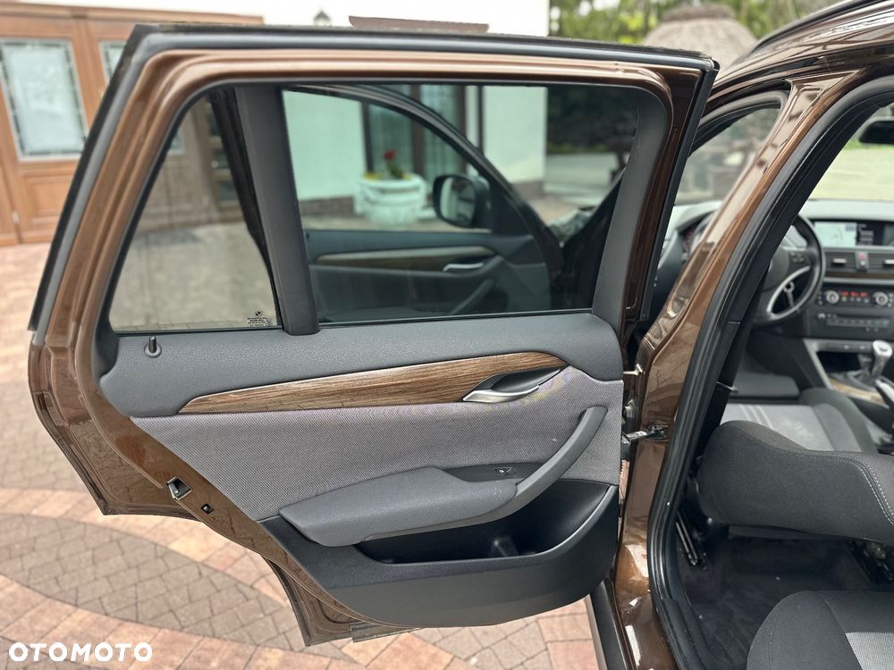BMW X1 sDrive20d - 28