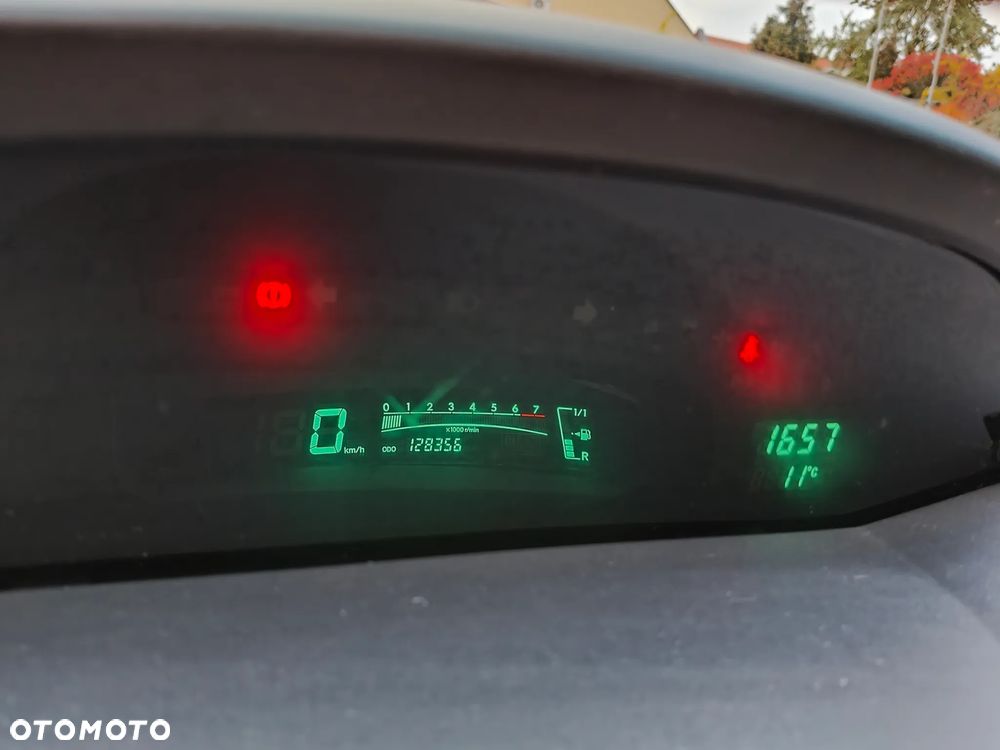 Toyota Yaris 1.3 Luna A/C - 23