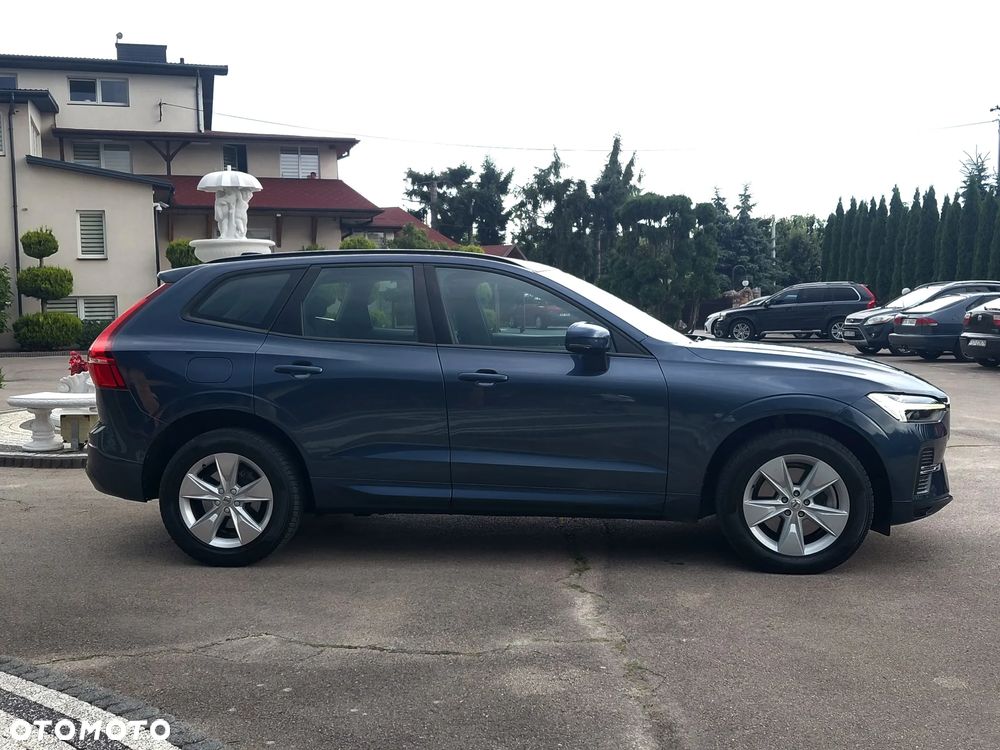 Volvo XC 60 B4 D AWD Geartronic Momentum - 35