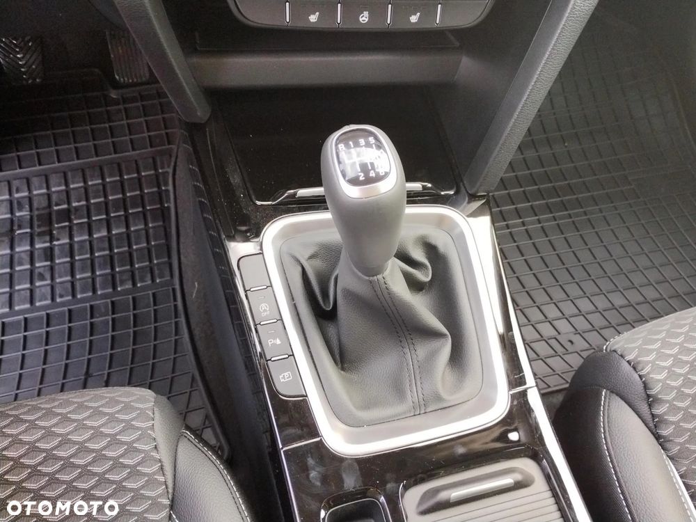 Kia Ceed 1.5 T-GDI Tribute - 15