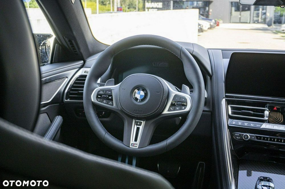 BMW Seria 8 - 18