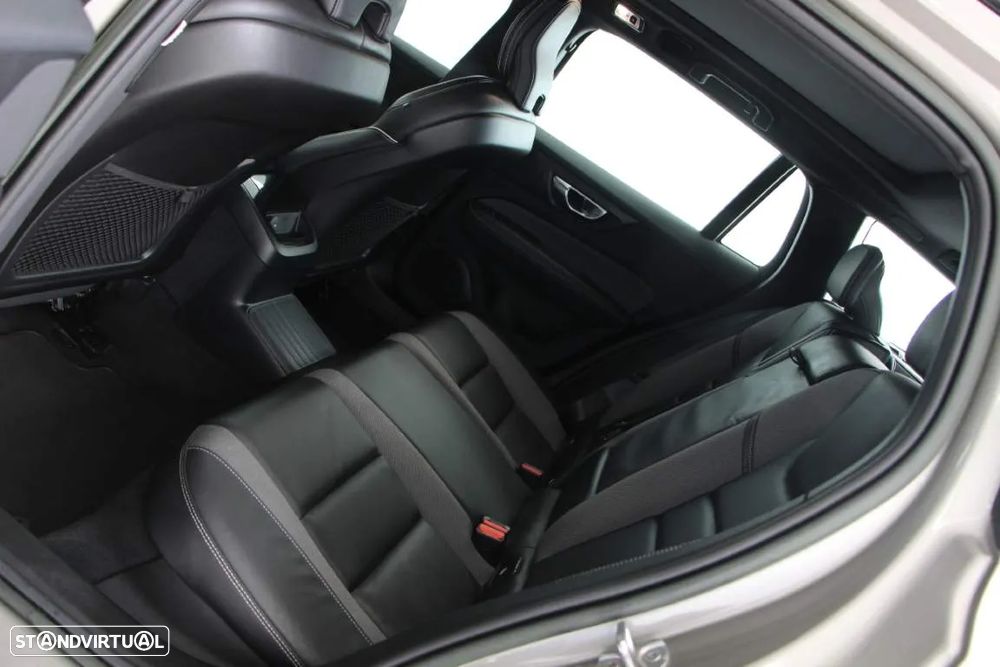 Volvo V60 2.0 T6 AWD TE R-Design - 6