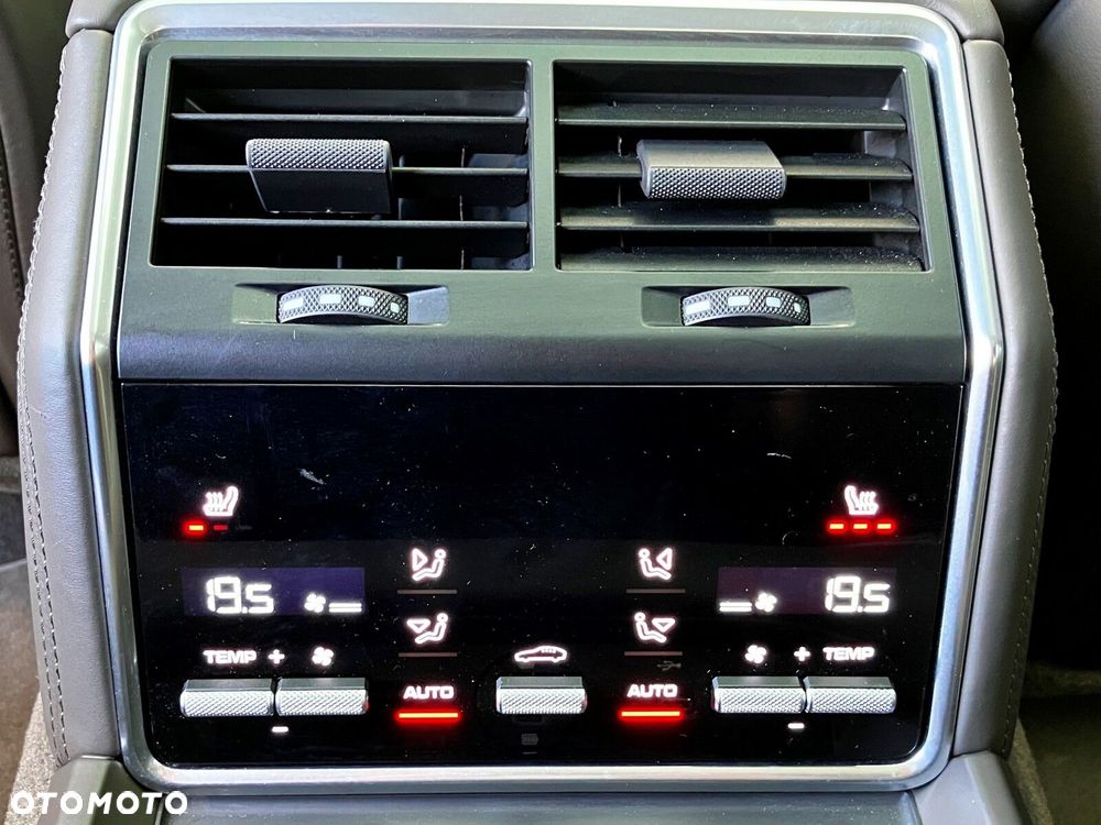 Porsche Panamera - 36