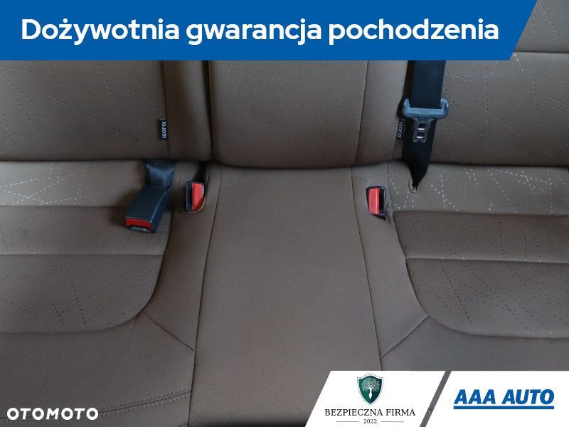Kia Rio - 12