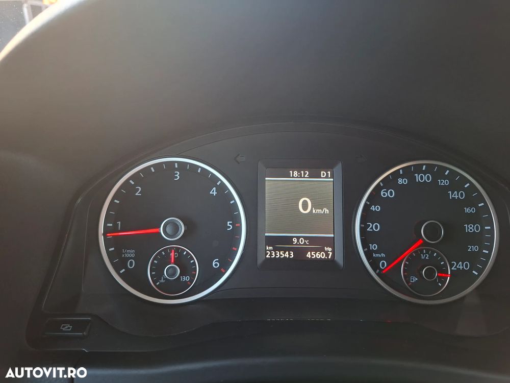 Volkswagen Tiguan ver-2-0-tdi-cr-dpf-4motion-dsg-track-field - 12