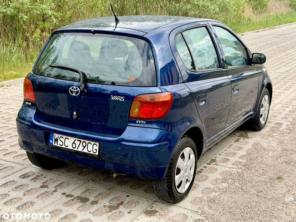 Toyota Yaris 1.0 Sol - 4