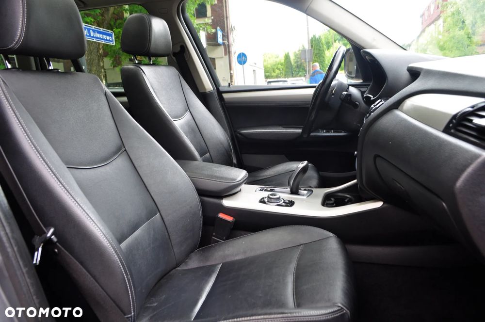 BMW X3 xDrive28i - 7