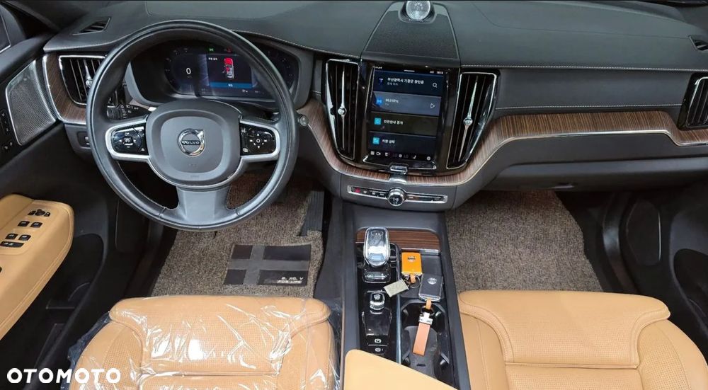Volvo XC 60 B5 B AWD Geartronic Inscription - 8