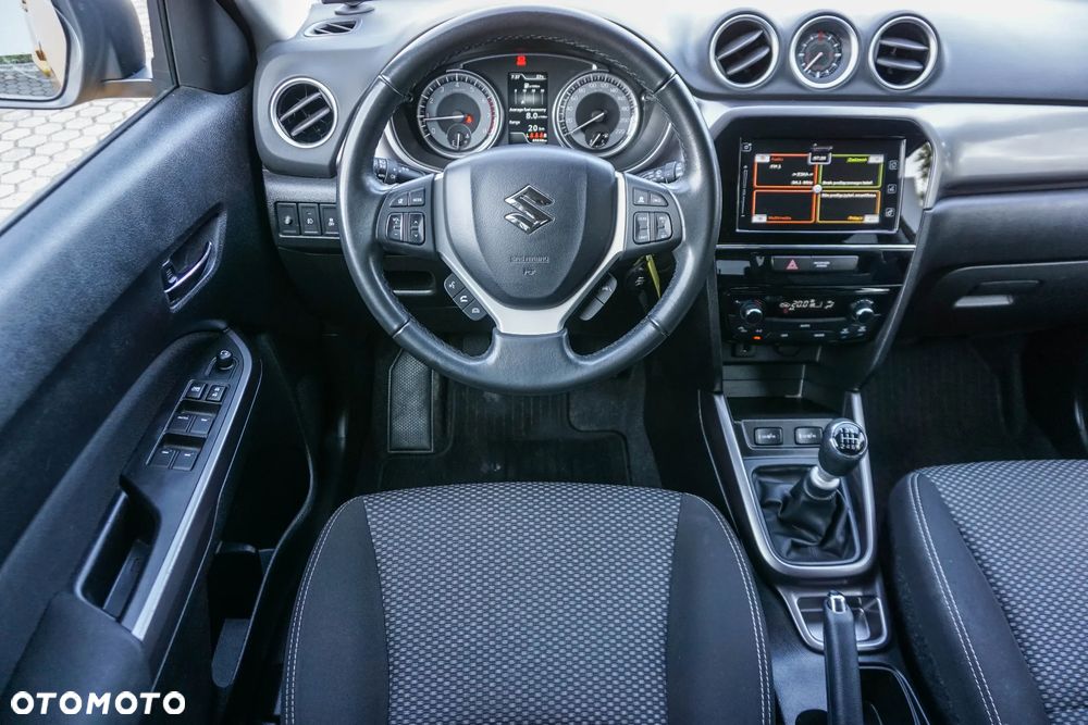 Suzuki Vitara - 33