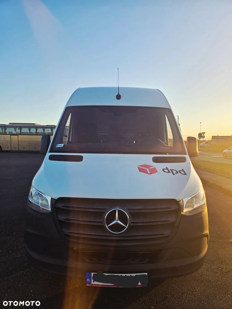 Mercedes-Benz Sprinter - 1