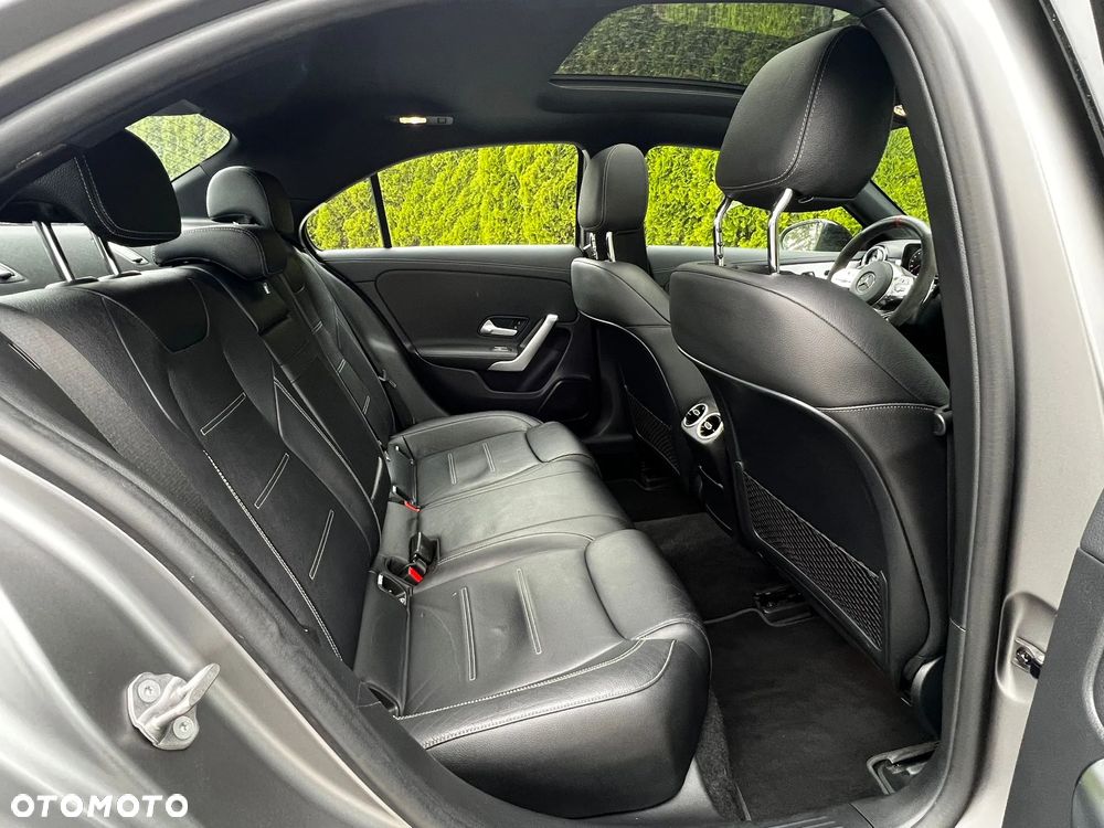 Mercedes-Benz Klasa A AMG 35 4Matic AMG Speedshift DCT 7G - 13