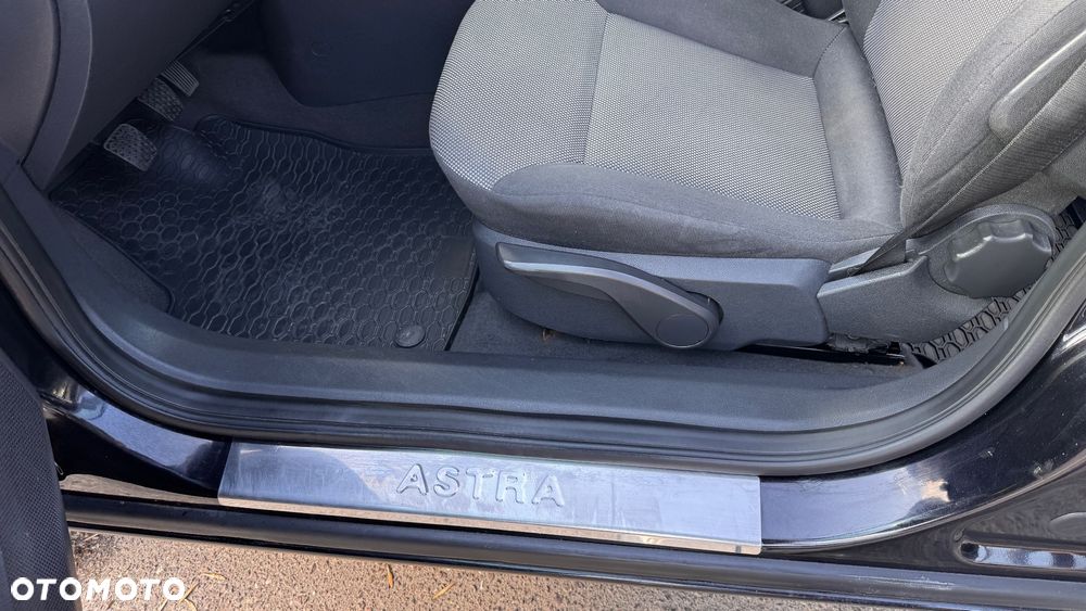 Opel Astra 1.6 Edition - 11