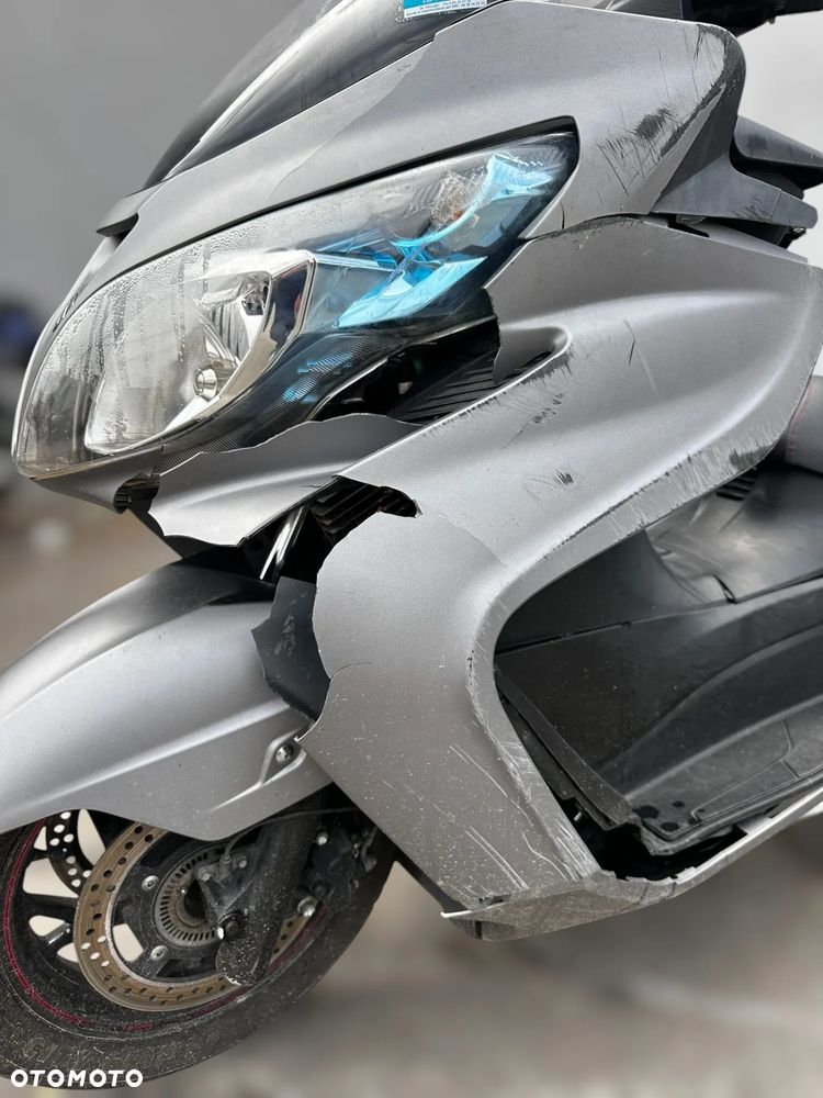 Suzuki Burgman - 7