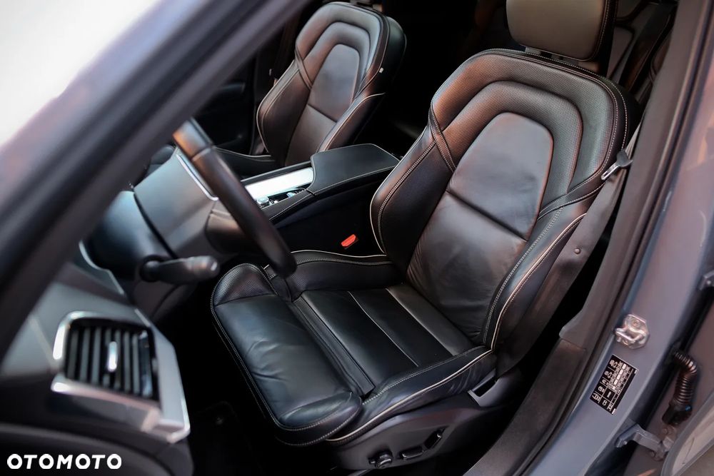 Volvo XC 90 B5 D AWD Ultimate Dark 7os - 20