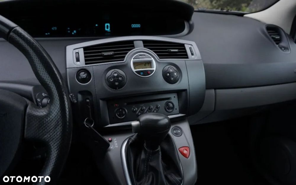 Renault Grand Scenic 2.0 16V Dynamique - 8