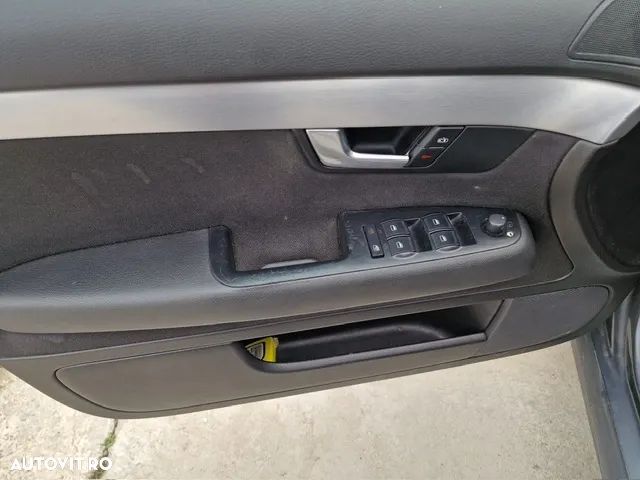 Audi A4 2.0 TDI - 9