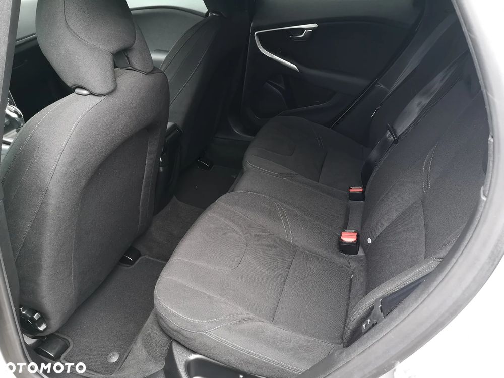 Volvo V40 T4 Powershift Kinetic - 22