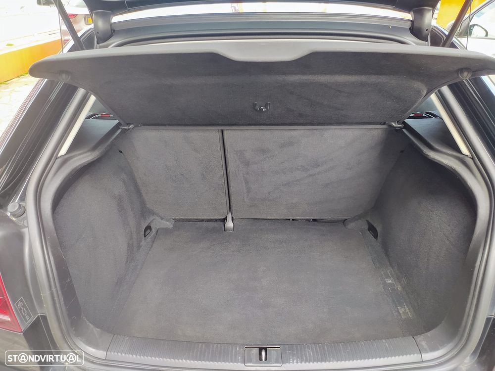 Audi A3 1.6 TDI DPF Attraction - 28