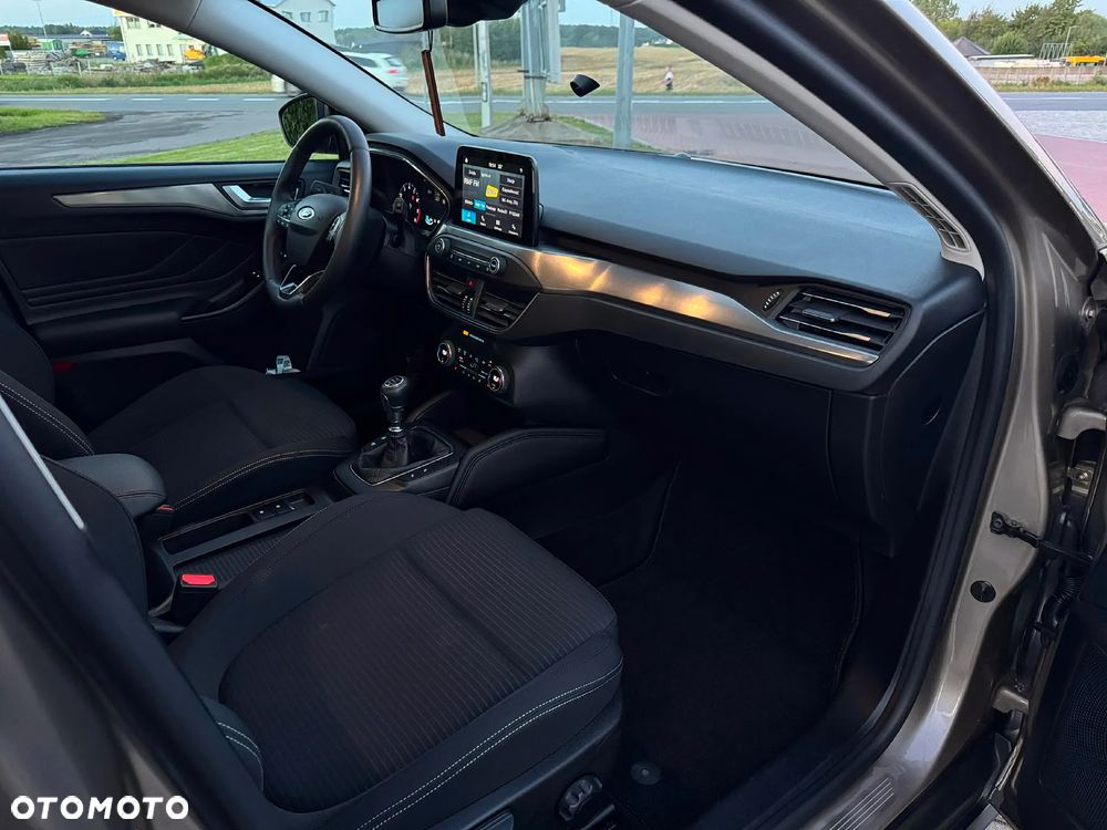 Ford Focus 1.0 EcoBoost Titanium Business - 20