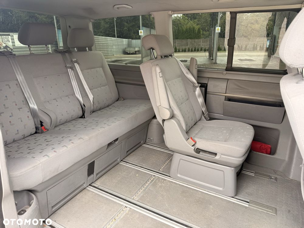 Volkswagen Multivan - 6