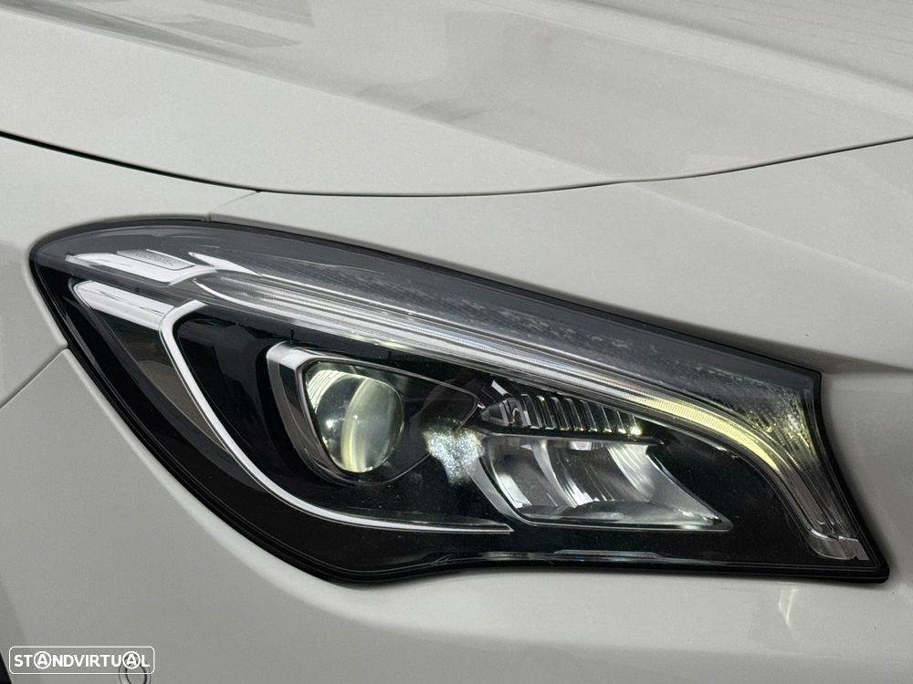 Mercedes-Benz CLA 45 AMG Shooting Brake 4-Matic - 17