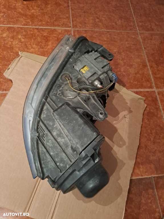 Far dreapta VW Passat B5.5 xenon an 2001-2005 - 6