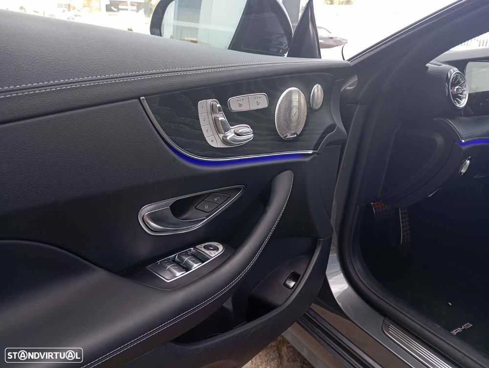 Mercedes-Benz E 53 AMG 4Matic+ - 5