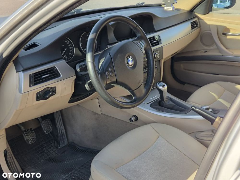 BMW Seria 3 320d DPF - 20