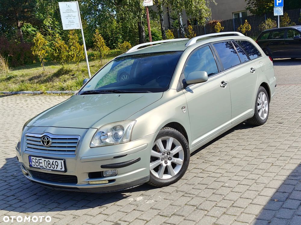 Toyota Avensis 2.0 D-4D Executive - 1