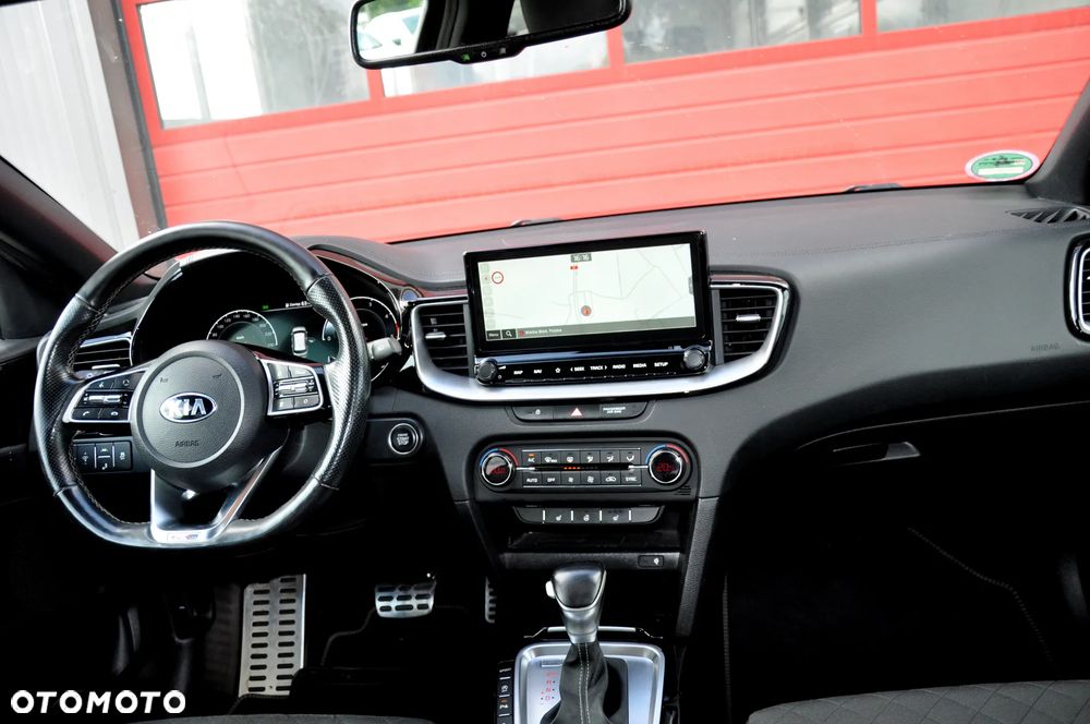 Kia Ceed 1.6 CRDi DCT GT Line - 32