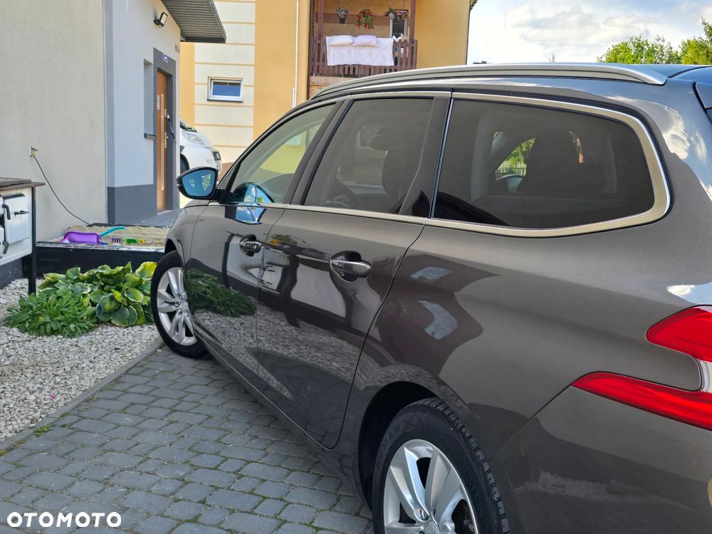 Peugeot 308 1.6 BlueHDi Business Line S&S - 17